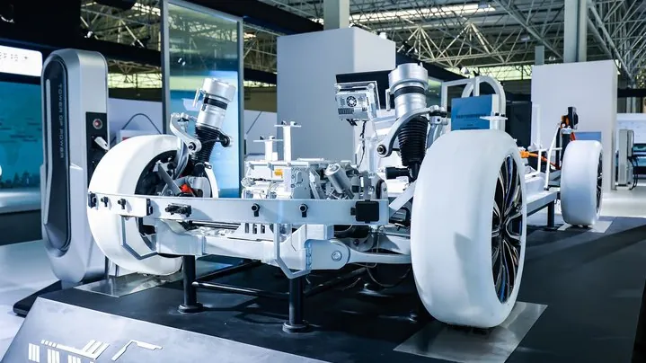 Jangan Cuma Rakit, Industri Otomotif RI Harus Kuasai AI dan Semikonduktor